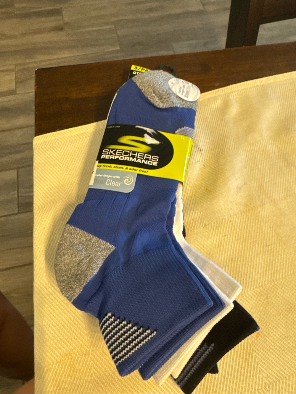 Skechers Performance Men's Crew Socks - Blue, Gray, White (3-Pack)